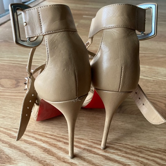 Christian Louboutin Nude Choca Lux 100 - Picture 2 of 2